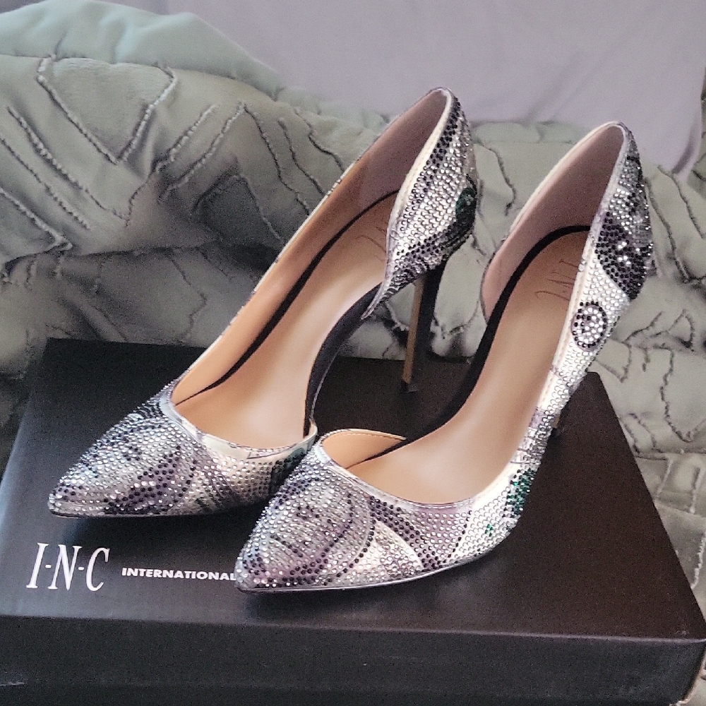 INC International Concepts Money Print Heels